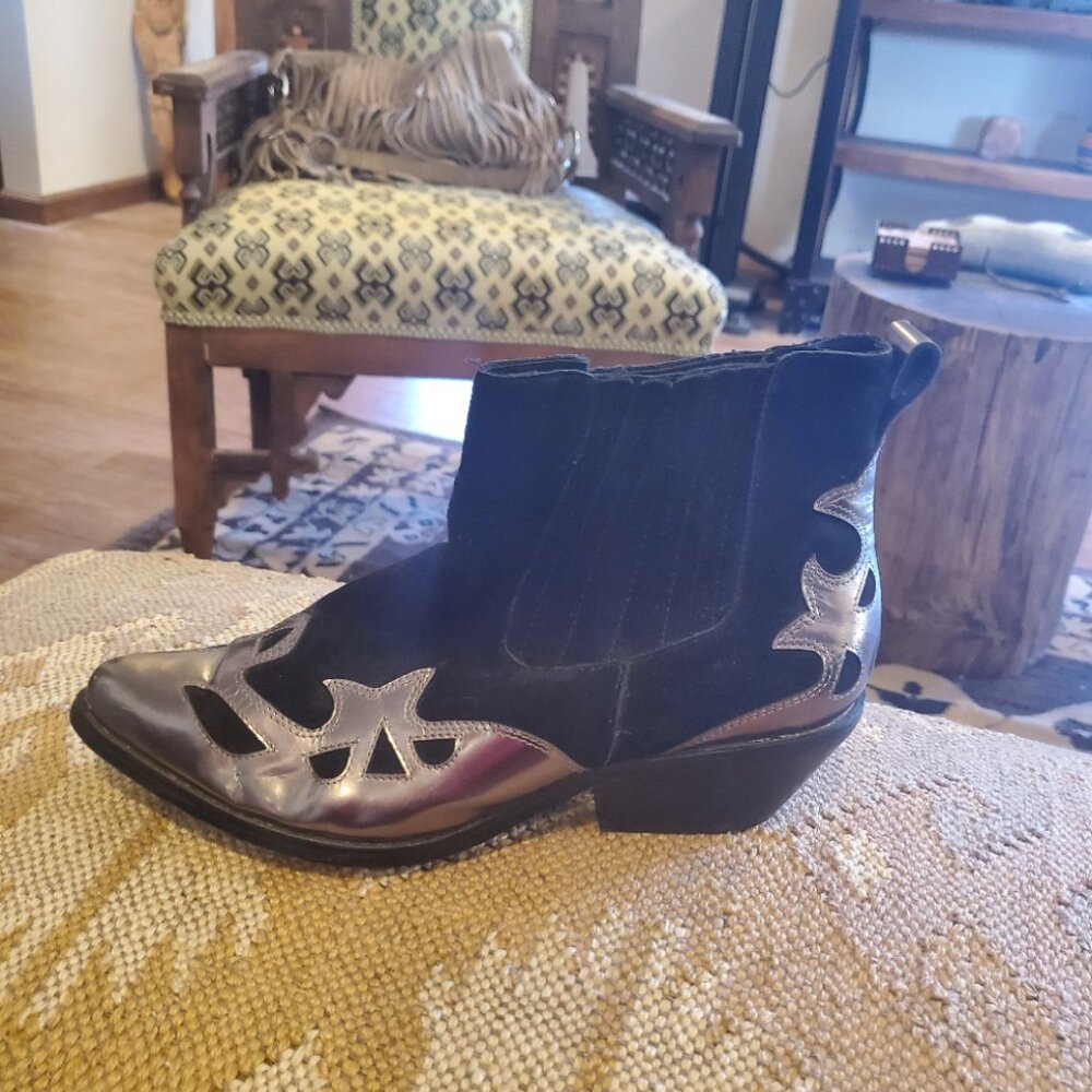 Black/silver suede booties - Picture 8 of 8